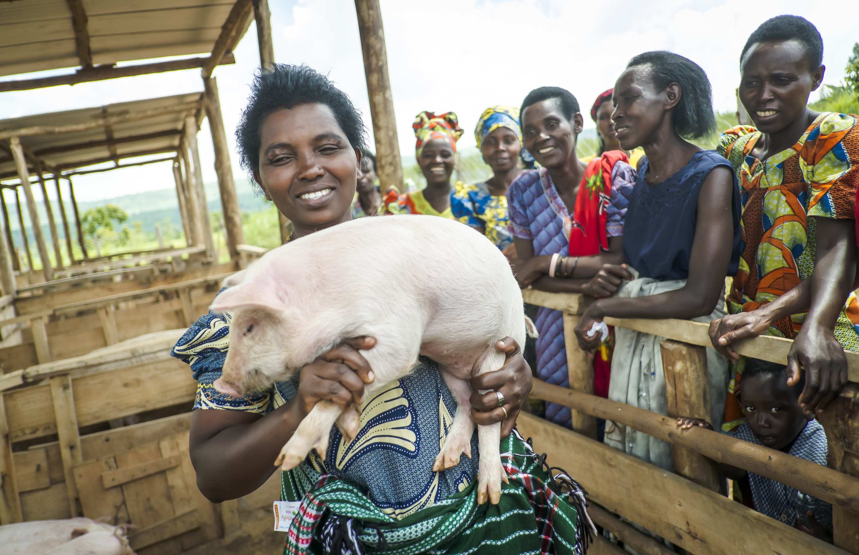 Treffen einer SHG (Selbsthilfegruppe) in Busanza, Ruanda (Quelle: Jakob Studnar) Treffen einer SHG (Selbsthilfegruppe) in Busanza, Ruanda (Quelle: Jakob Studnar)